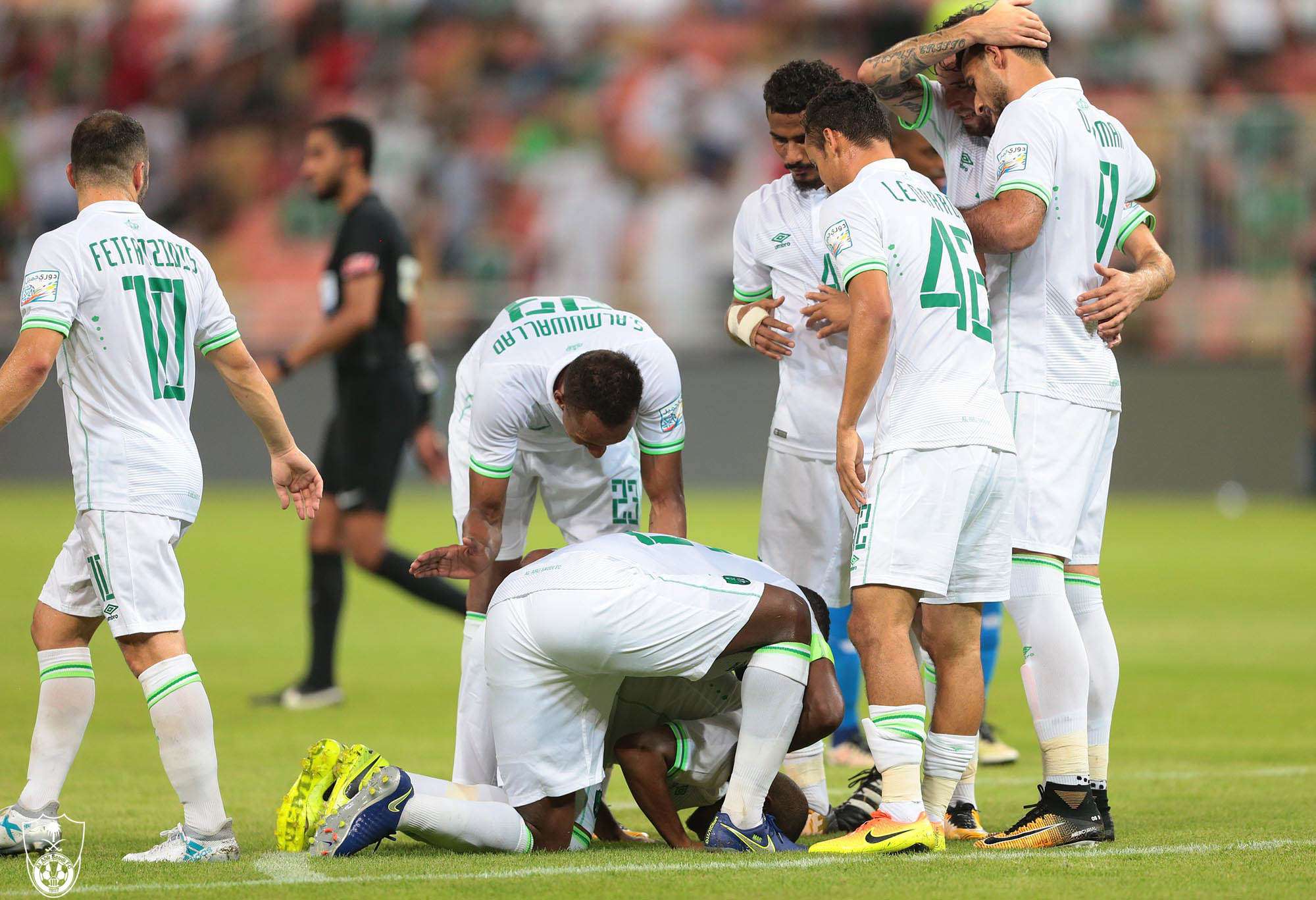 الأهلي يتخم شباك الغرافة برباعية
